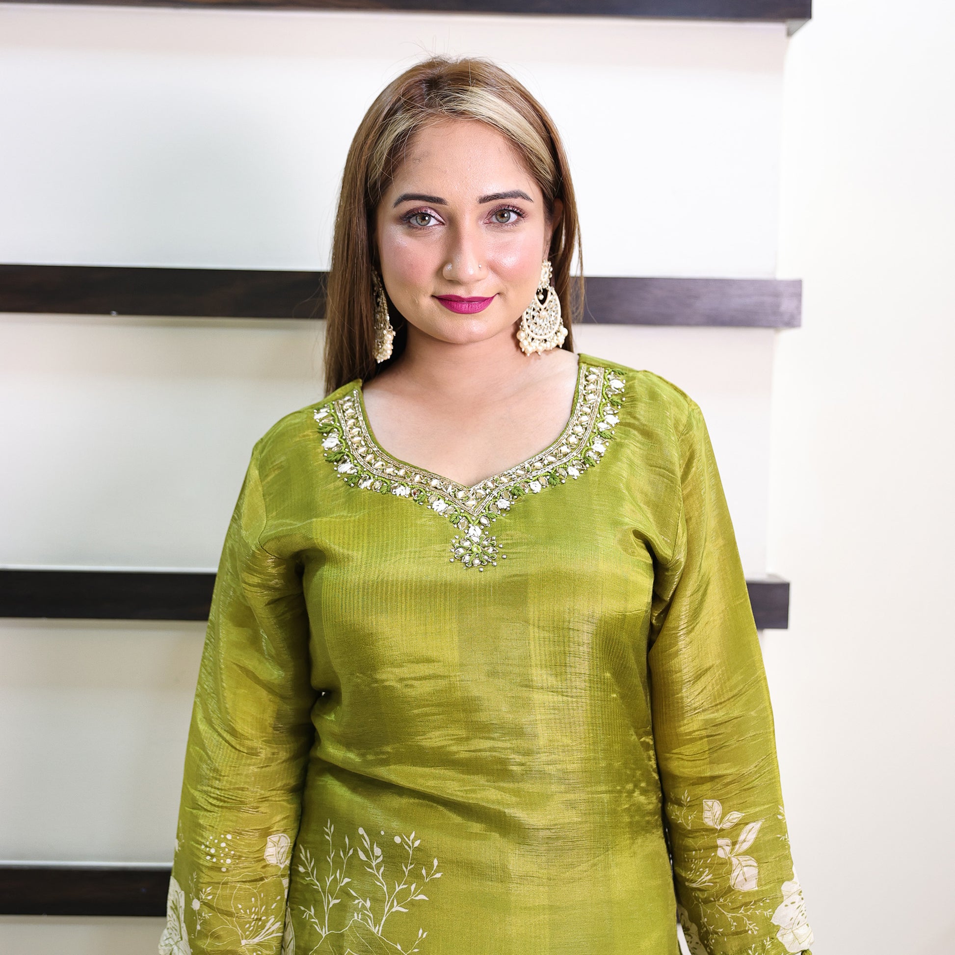 Shimmery green suit set&nbsp;